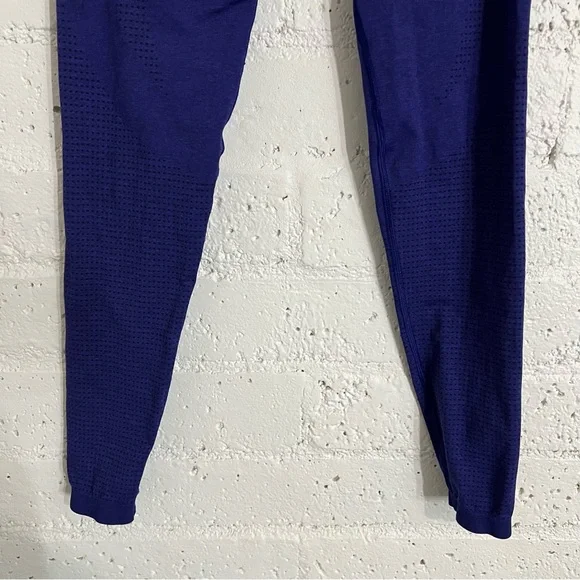 Gymshark Womens Athletic Capri Leggings L Blue Compression D7 - Picture 3 of 9